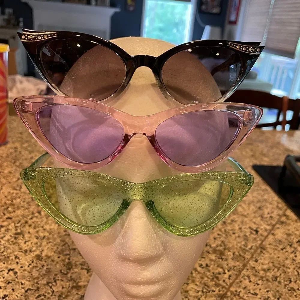 Women’s Cat Eye Sunglasses Black Pink Green Sparkle